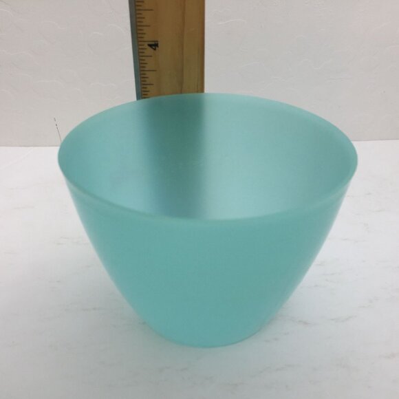 Vintage Tupperware Set 4 Pastel Bowls Teal Blue Yellow White 3 Lids Kitchenware - Picture 16 of 16
